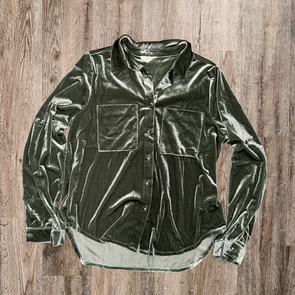 Easel • Moss Green Velvet Button Down Shirt - Picture 5 of 9